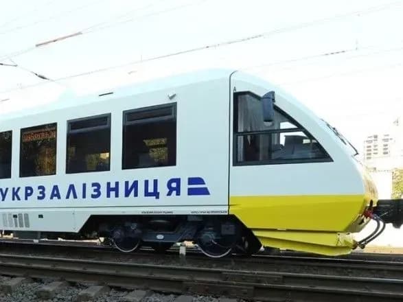 ВР рекомендуют принять законопроекты в поддержку "Укрзализныци"