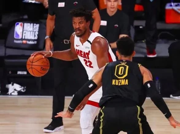 "Маямі" перемогли "Лейкерс" у п'ятому матчі фінальної серії НБА