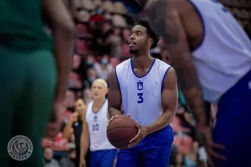 Два американських легіонери покинули стан клубу Суперліги України