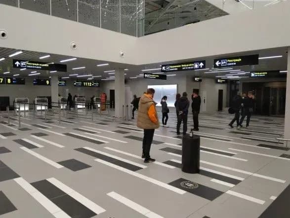В аеропорту Запоріжжя працюють інклюзивні сервіси для людей із вадами слуху