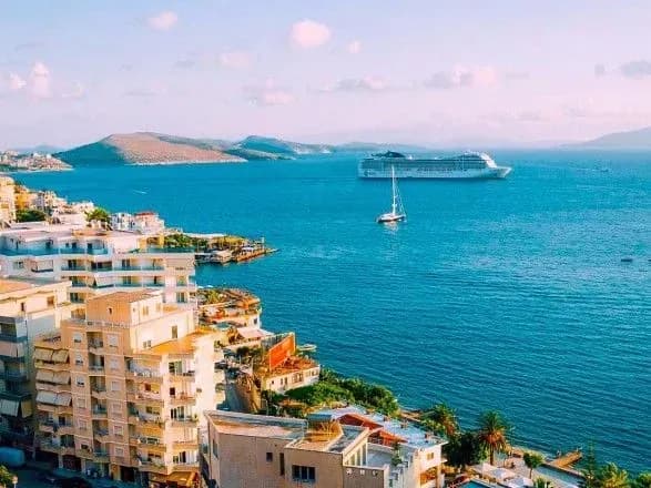 Біля берегів Албанії затримали яхту з українцями - ЗМІ