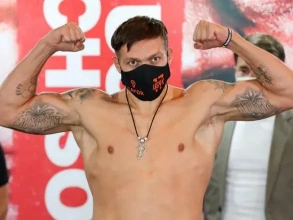 Усик после победы над Чисорой оценил бой ниже среднего