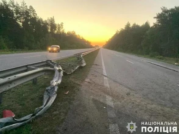 На Київщині за вихідні сталося 100 ДТП, є загиблі