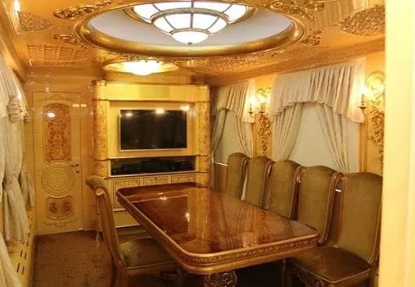 Холодильник, комп’ютер та ванна кімната: Укрзалізниця пропонує VIP-подорожі країною під час карантину