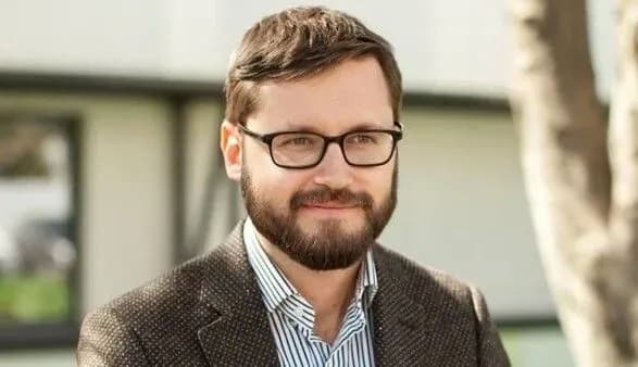 Кабмін звільнив керівника Держкосмосу