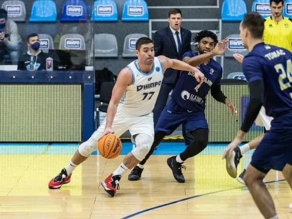 “Дніпро” зупинив переможну серію “Будівельника” у Суперлізі