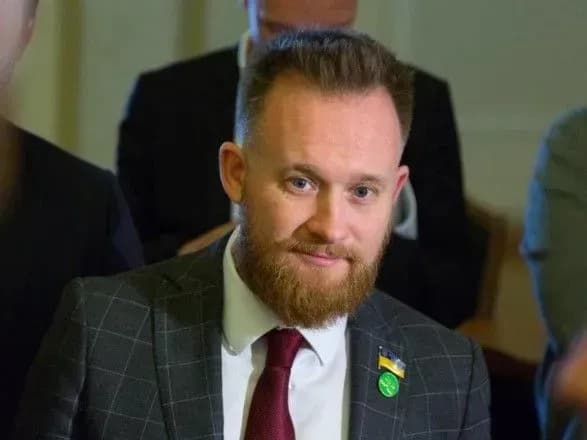 "Слуга народу" Камельчук заявив, що COVID-19 - це "вигадана хвороба"