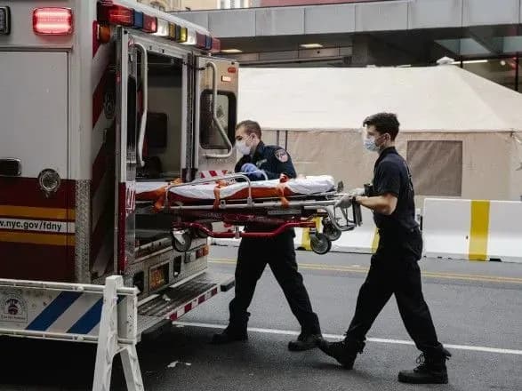 Пандемія: у США пояснили різке збільшення добової кількості нових випадків COVID-19