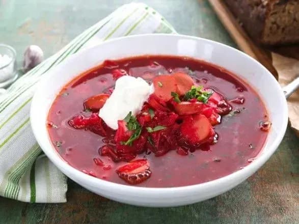 Гід Мішлен назвав борщ російською стравою