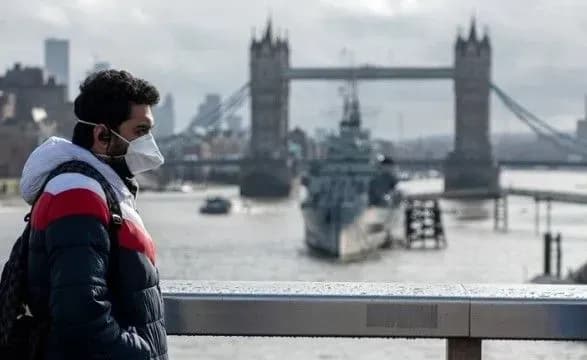 У Британії вирішили посилити карантин через новий штам COVID-19