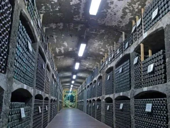 В окупованому Криму запевнили, що ніхто не зможе продати колекцію вина "Масандри"