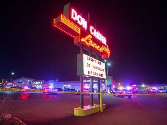 Стрілянина у штаті Іллінойс: вогонь по людях відкрив військовослужбовець