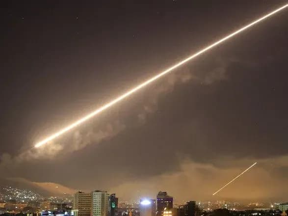 Ізраїль наніс удар по об'єктах "Хезболли" у Сирії: 1 військовий загинув, троє поранені