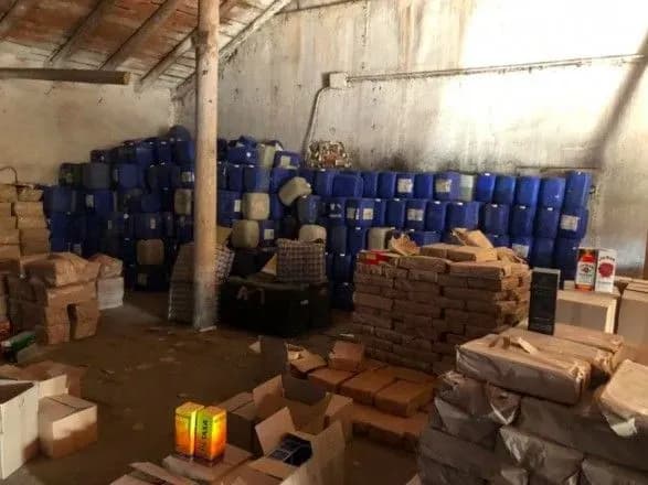 Хвиля алкогольного фальсифікату в Україні: правоохоронці викрили злочинців