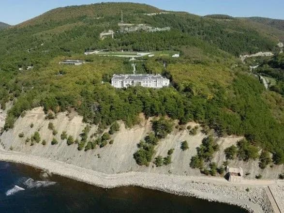 Пєсков про розслідування Навального щодо палацу для Путіна: платівка сильно заїжджена