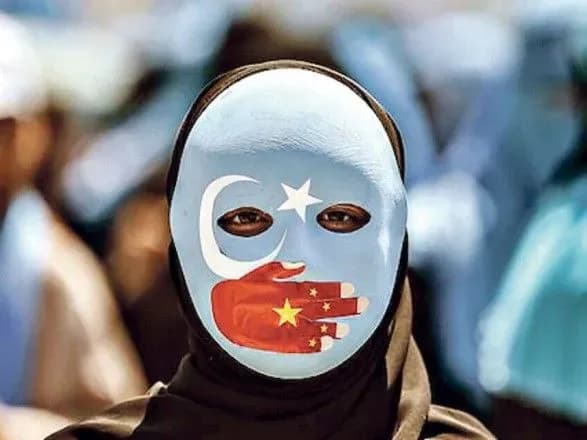 Twitter заблокував акаунт китайського посольства в США