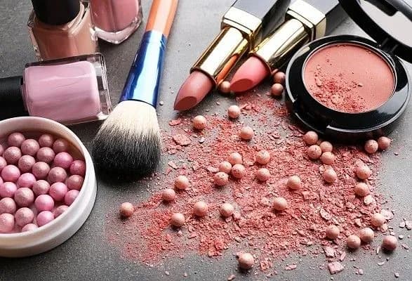 Популярный бренд одежды запускает линию косметики