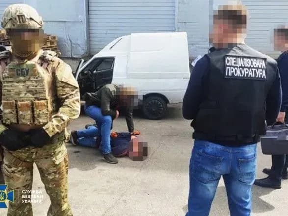 Робив зі стартових пістолетів бойові: військового Нацгвардії піймали на торгівлі зброєю