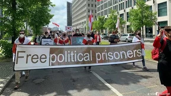 У містах Європи вийшли на пікети на підтримку затриманого у Мінську Протасєвіча