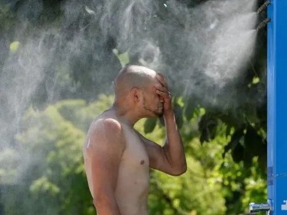 Понад 100 осіб могли стати жертвами аномальної спеки в Канаді