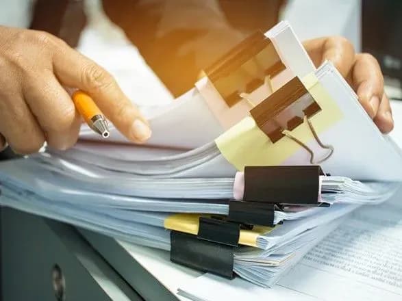 В Украине вступили в силу законы об освобождении от ответственности за уклонение от уплаты налогов и ЕСВ