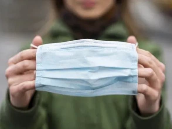 США може повернути обов'язкове носіння масок