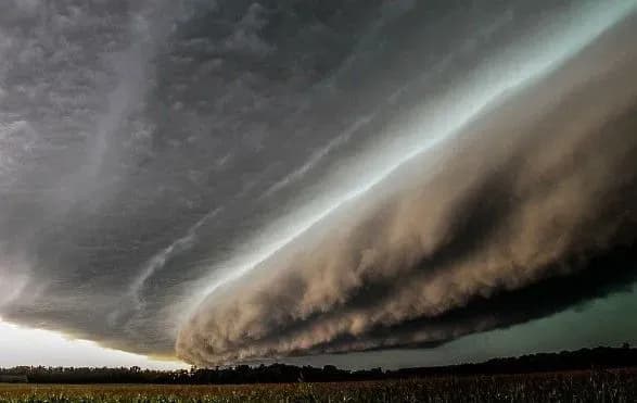 Град, шквали та пожежна небезпека – погодні умови в Україні в найближчі дні