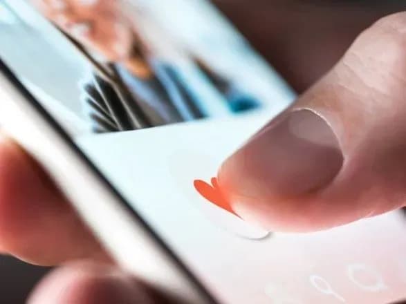 Apple видалила з AppStore додаток для знайомств противників щеплень