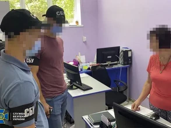 Дві жінки незаконно завезли у "ДНР" товари на понад 20 млн доларів