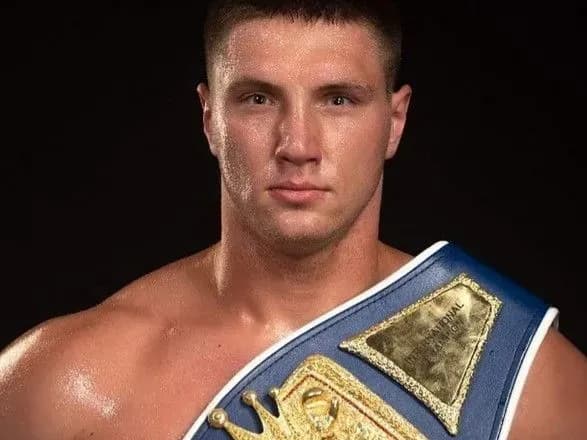 Нокаутував росіянина у першому раунді: український "хевівейтер" захистив чемпіонський титул