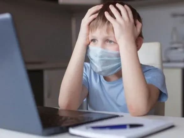 Розповіли, скільки шкіл Закарпатської області перевели на дистанційне навчання