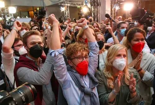 Вибори у Бундестаг: оновлені прогнози віддають лідерство партії СДПН