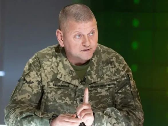 Украина задействовала на передовой все контрснайперские группы - главнокомандующий ВСУ