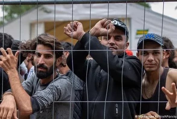 Польша хочет продлить режим чрезвычайного положения на границе с Беларусью