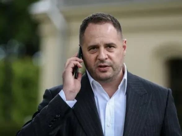 Україна працює над тим, щоб зустріч лідерів “нормандського формату” відбулась до кінця каденції Меркель — Єрмак