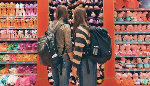 В Каліфорнії дитячі магазини зобов'язали продавати гендерно-нейтральні товари