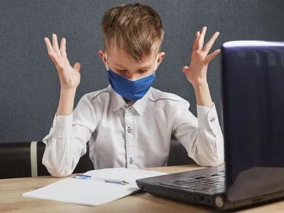 Через погіршення ситуації з коронавірусом у Херсоні школи з понеділка перейдуть на дистанційне навчання