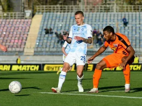 "Динамо" у результативній грі перемогло "Маріуполь"