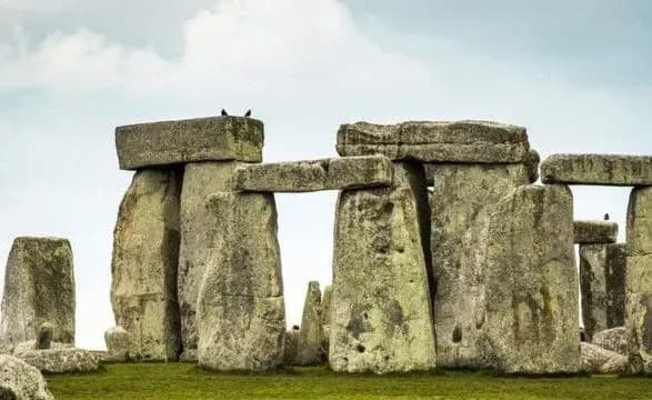 Загадка каменів Стоунхенджа: археологи дослідили історичні пластини