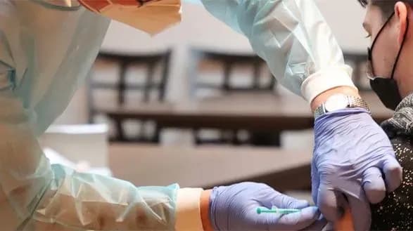 Суд Латвії відхилив першу скаргу на обов'язкову вакцинацію від Covid-19