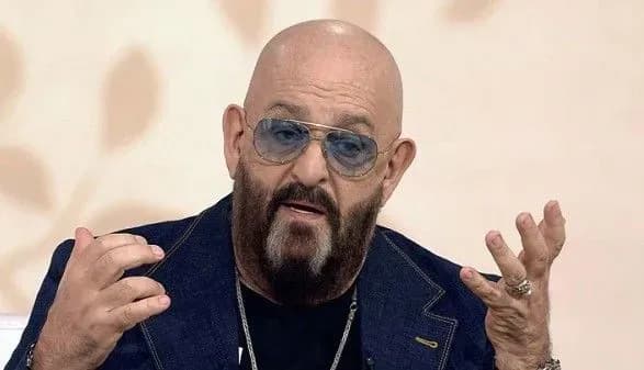 Шуфутинський незаконно їздив в Крим, а тепер зібрався в Київ. Його вже чекають на кордоні