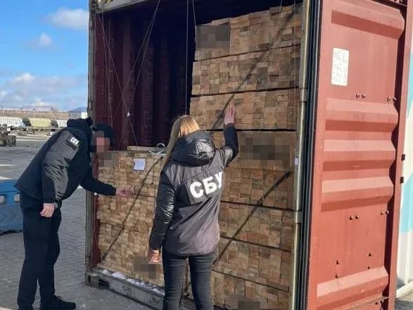 На Прикарпатті СБУ заблокувала великий канал контрабанди лісу