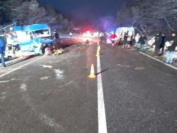Смертельна ДТП з рейсовим автобусом поблизу Тернополя: водію легковика повідомили про підозру