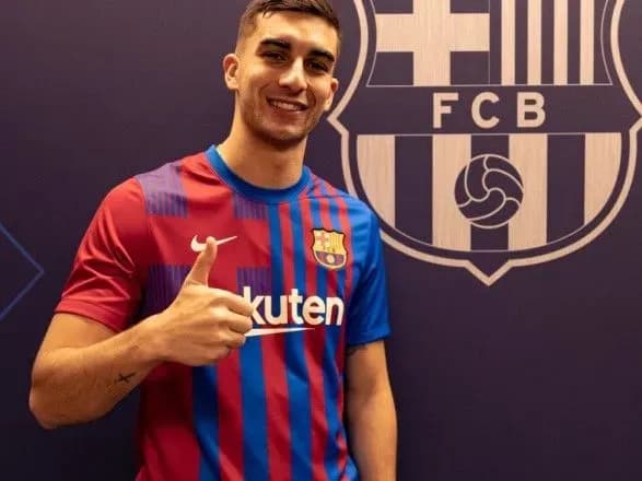 “Барселона” придбала іспанського футболіста з “Манчестер Сіті”