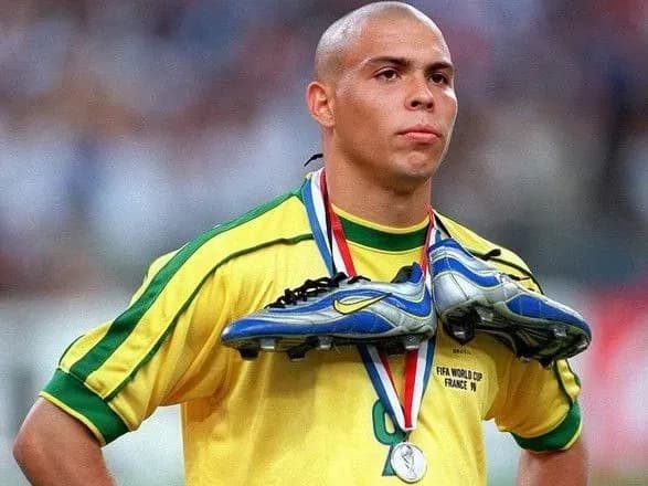 Дворазовий чемпіон світу з футболу, бразилець Роналдо заразився коронавірусом