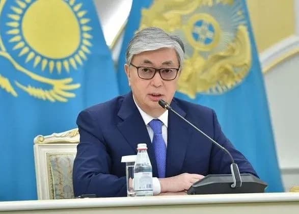 Аэропорт и пять самолетов захвачены "террористами" в Алмате - президент Казахстана