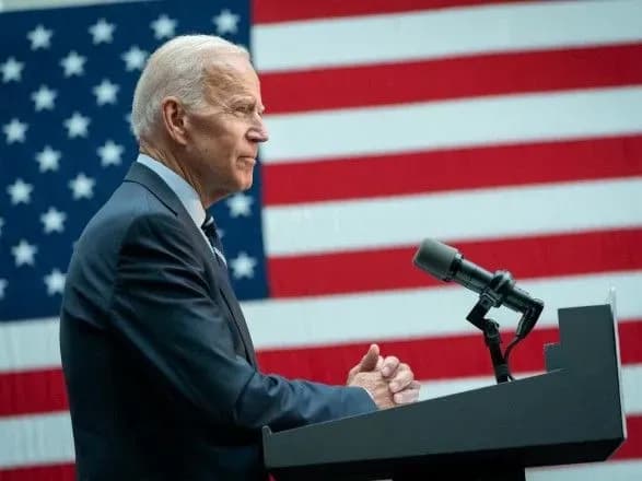 Річниця штурму Капітолію: Байден звинуватив Трампа в атаці на демократію