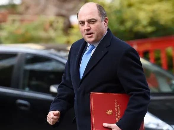 На порядку денному ситуація в Україні: Джонсон відправить главу британського Міноборони до Москви на переговори