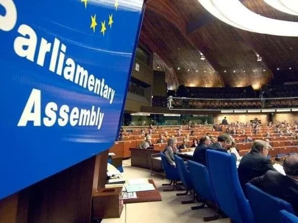 Новим президентом ПАРЄ обрали нідерландського сенатора Тіні Кокса, РФ поки не отримала місце віце-президента