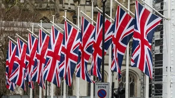 МЗС Великої Британії просить своїх громадян негайно залишити Україну